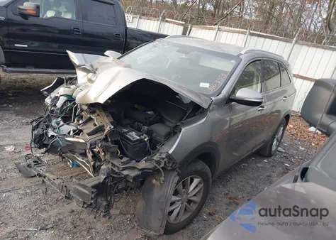2018 Kia Sorento 2.4L Lx from USA, damaged, VIN 5XYPG4A38JG388407